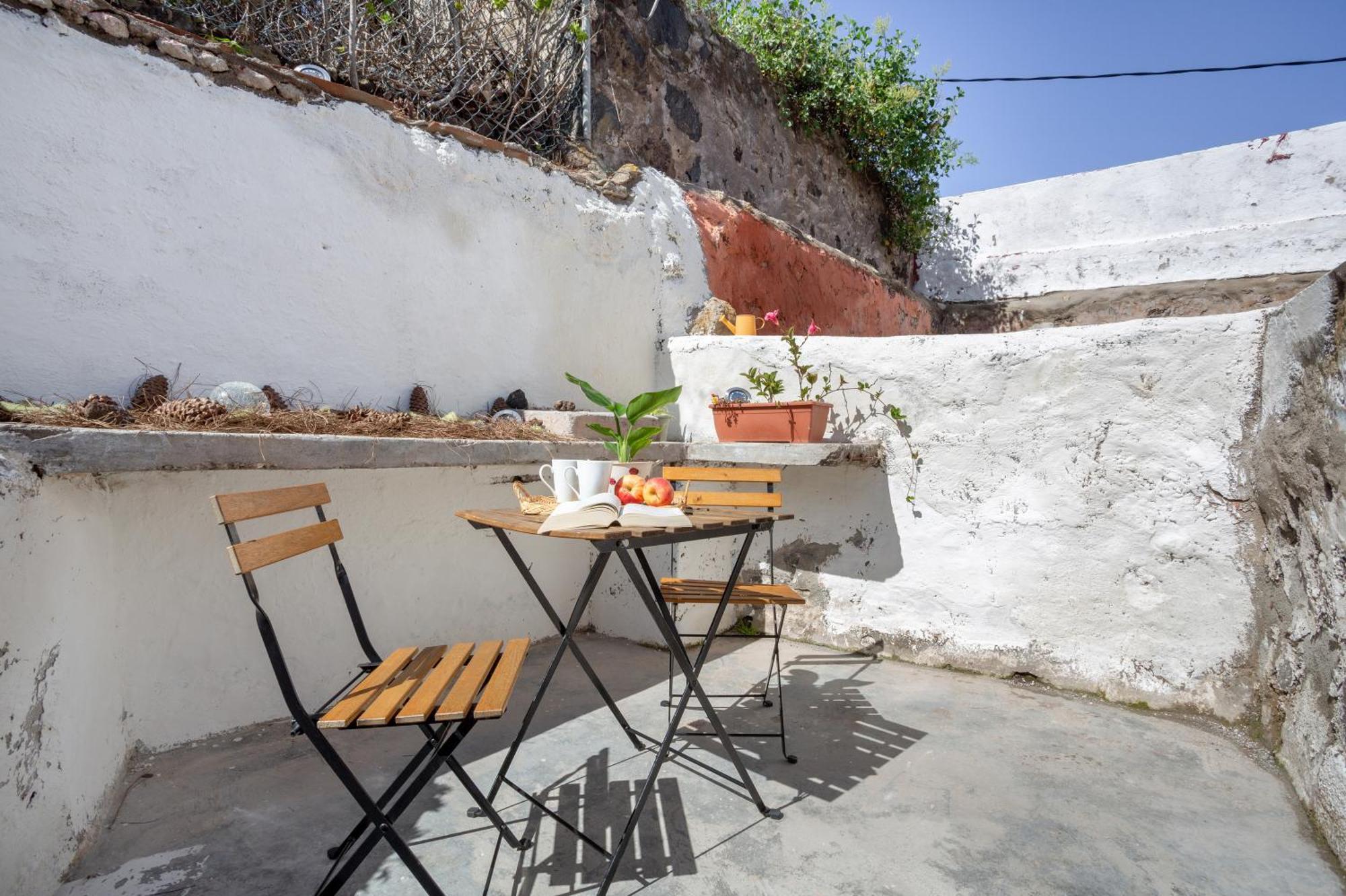 Un Jardin Al Mar Hotell Genovés Exteriör bild