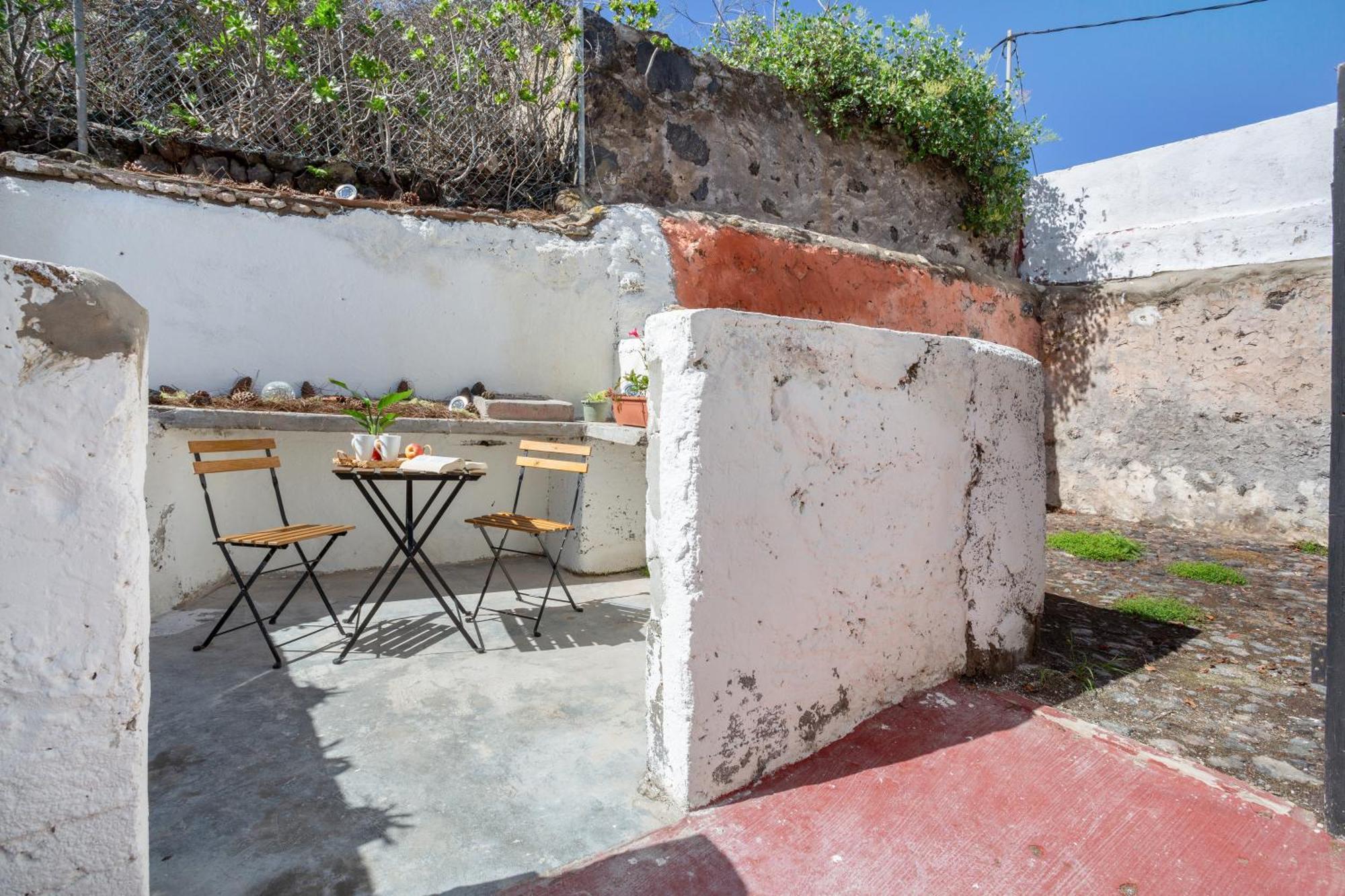 Un Jardin Al Mar Hotell Genovés Exteriör bild